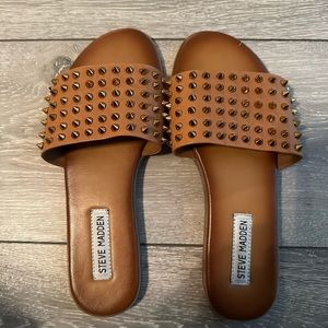 Steve Madden Studded Slides - size 8